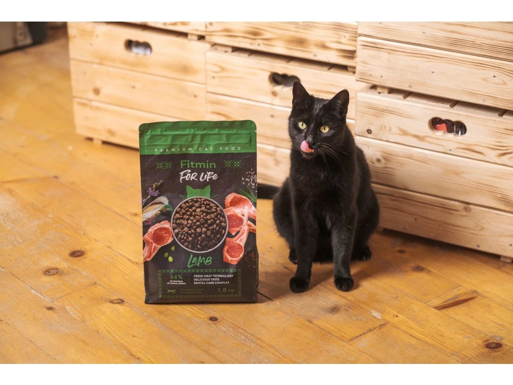 Fitmin For Life Adult Lamb cat food 1.8 kg