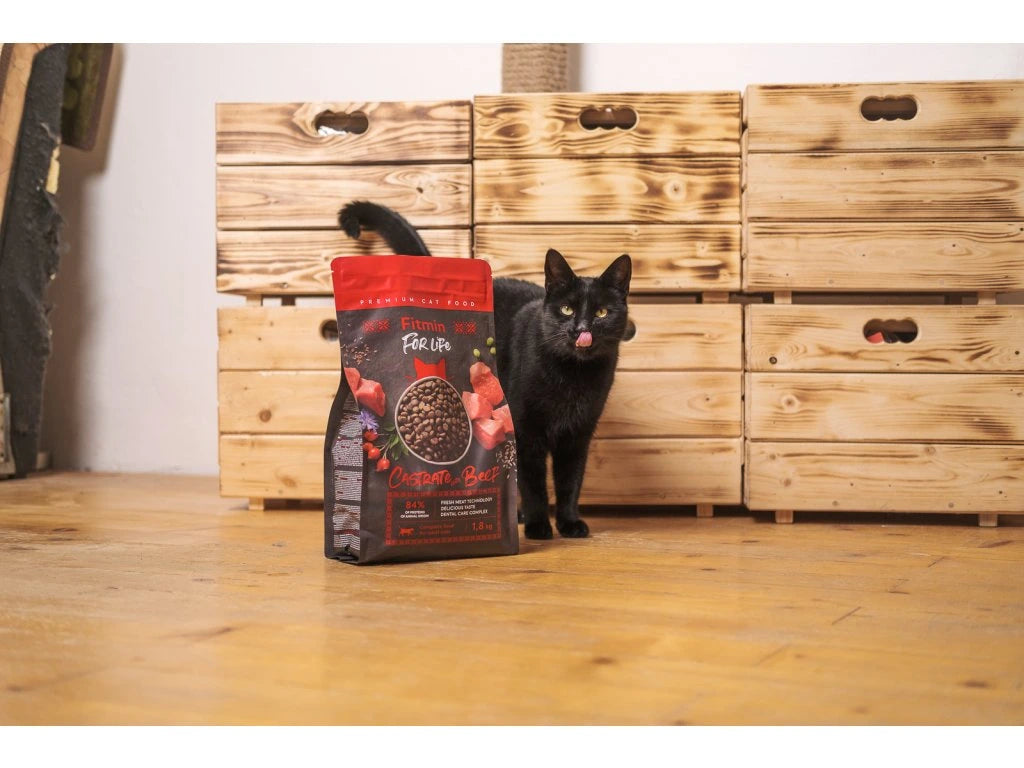 Fitmin For Life food for neutered cats with beef 1.8 kg